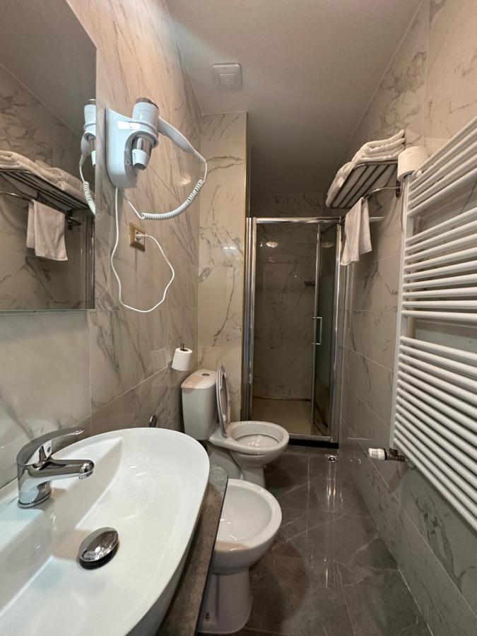 Hotel Midway Milano Dış mekan fotoğraf