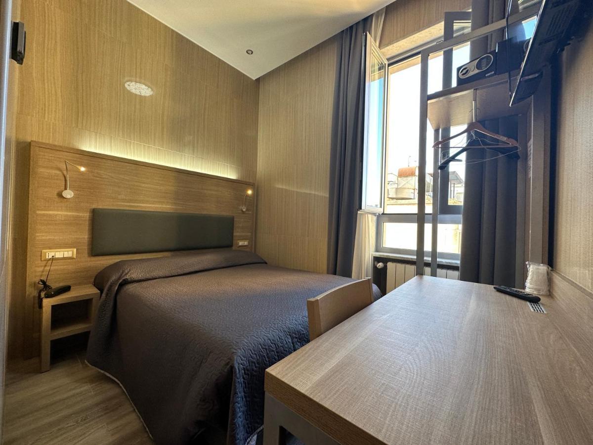Hotel Midway Milano Dış mekan fotoğraf