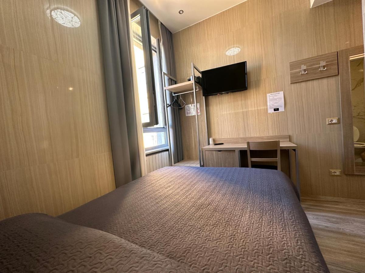 Hotel Midway Milano Dış mekan fotoğraf