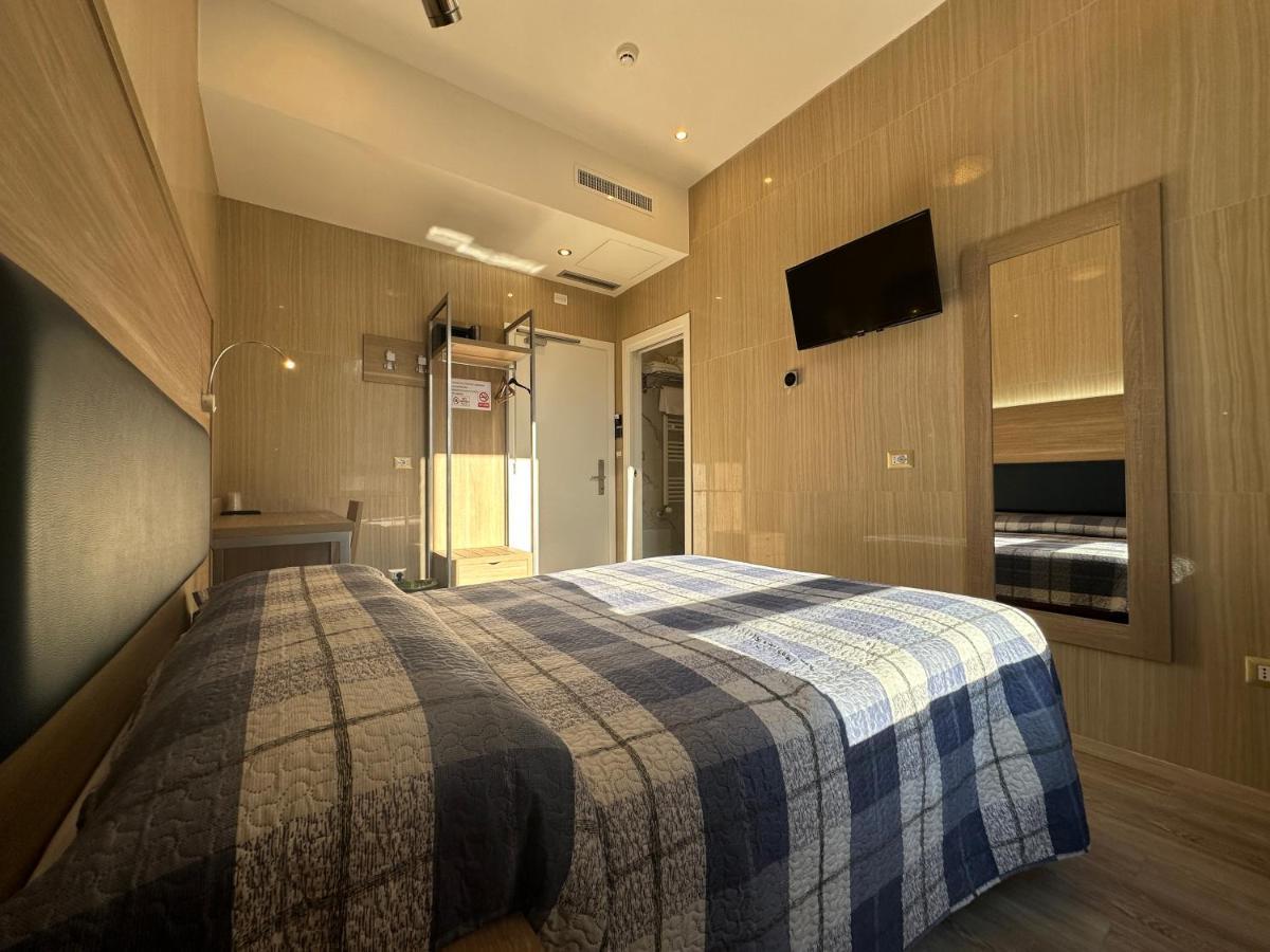 Hotel Midway Milano Dış mekan fotoğraf