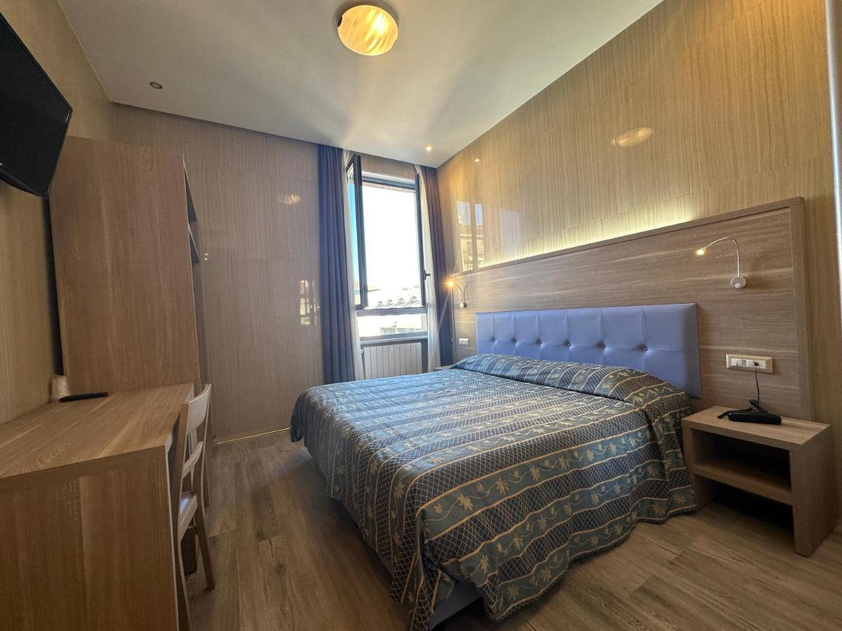 Hotel Midway Milano Dış mekan fotoğraf