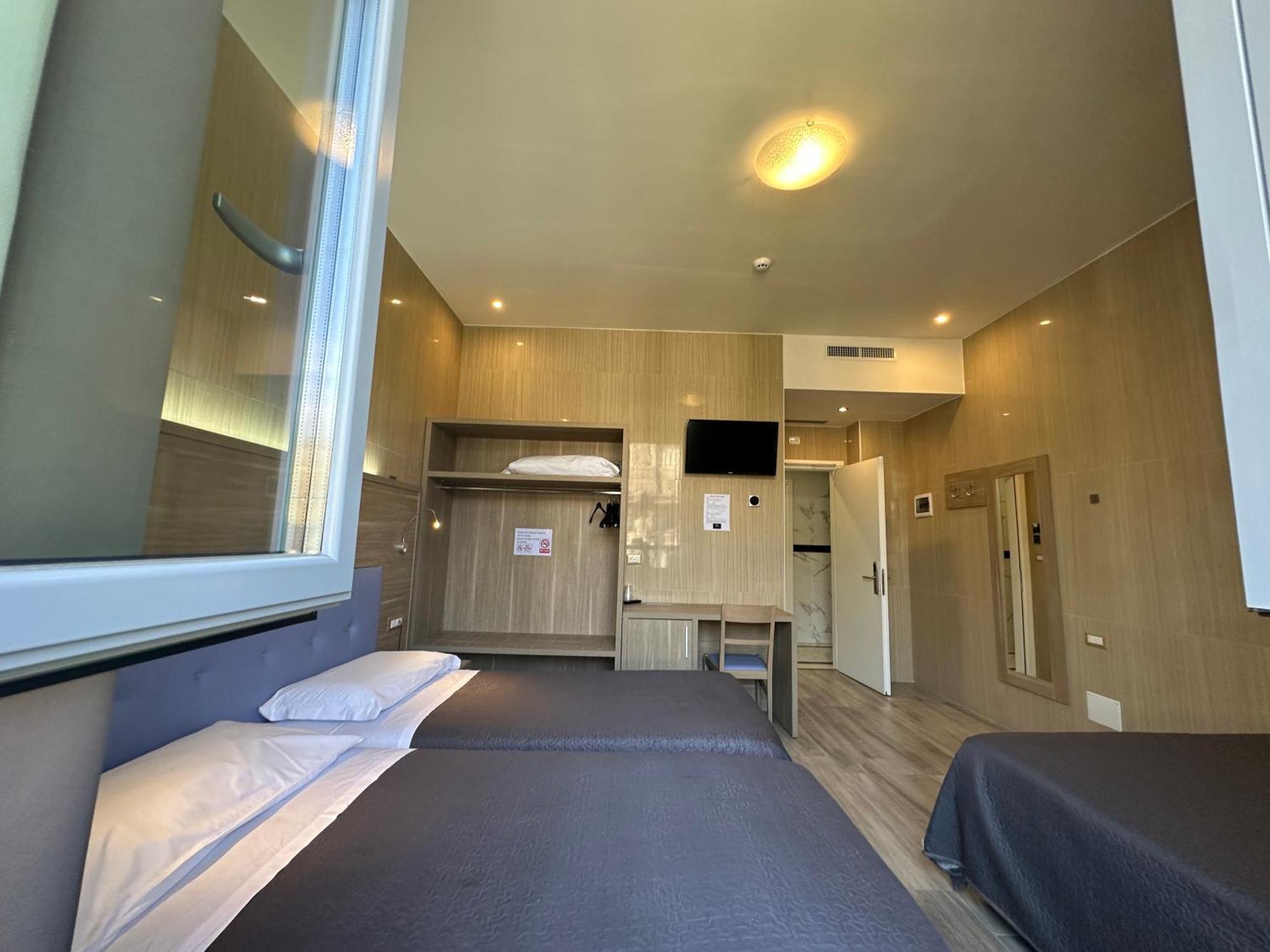 Hotel Midway Milano Dış mekan fotoğraf